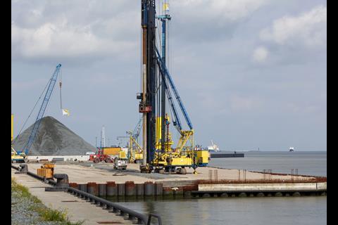 Cuxhaven gears up for Siemens business